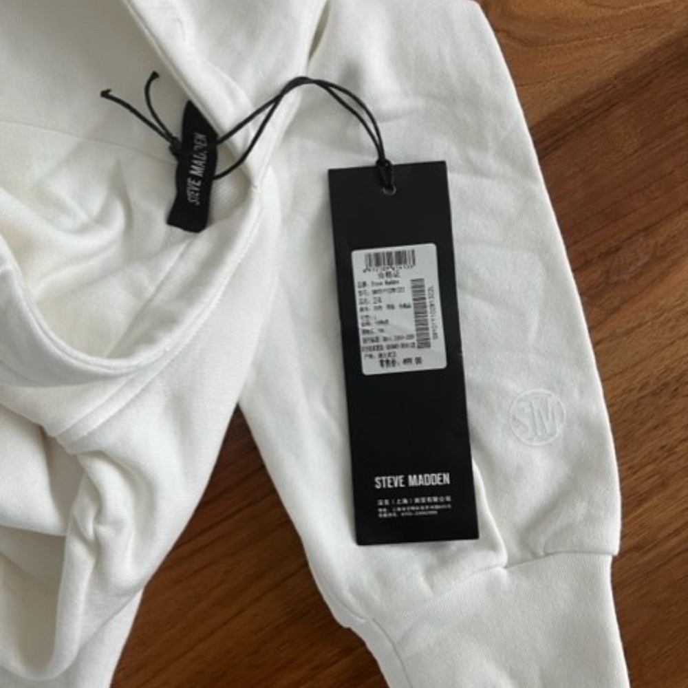 STEVE MADDEN  HOODIE - EMBROIDERED - SZ. L - NWT